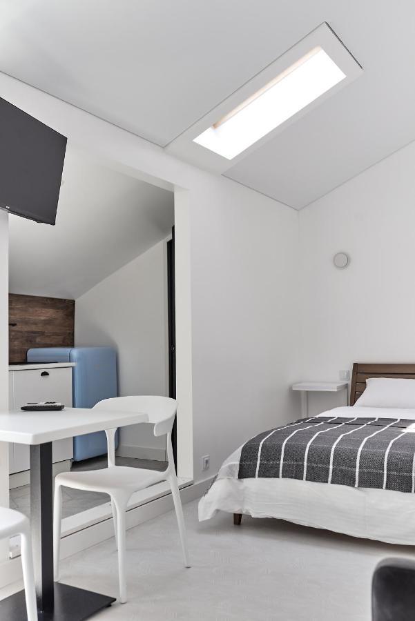White Door Mansard Heart Of 2 *